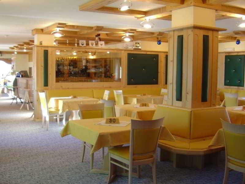 Hotel Valeria ลีวินโญ ภายนอก รูปภาพ